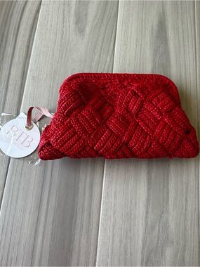 BTB LOS ANGELES Gigi Clutch